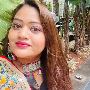 Meet your Posher, Shweta